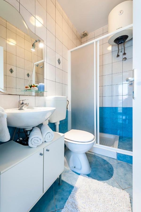 Banko Apartments Ровин Екстериор снимка
